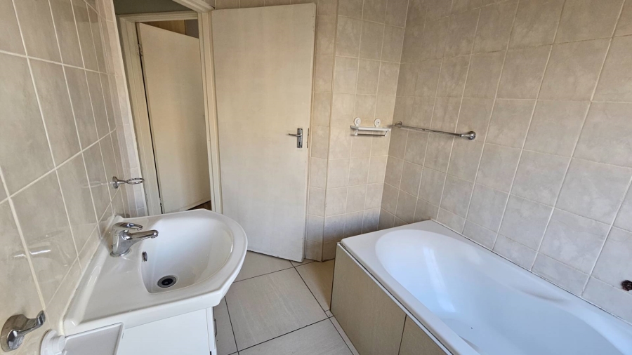 3 Bedroom Property for Sale in Melodie North West